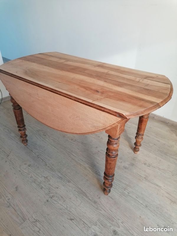 Superbe table ovale en noyer massif (image 4)