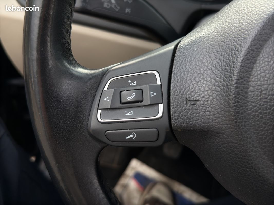 VOLKSWAGEN POLO 1.6 TDI 90 CR FAP Confortline (image 21)