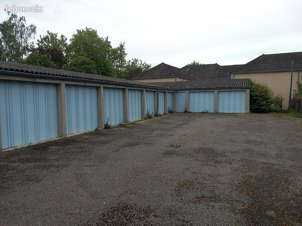 Parking/box 15 m² PARAY LE MONIAL