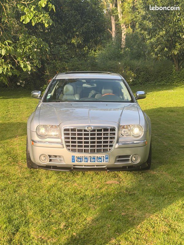 Chrysler 300C Touring 3.5 V6 Essence (image 2)