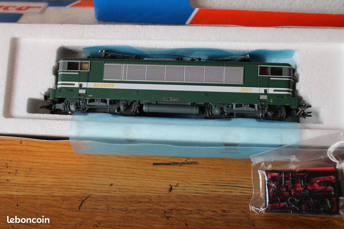 REE CC 7135 SNCF compatible ROCO,Jouef,LS Models,Rivarossi,Lima