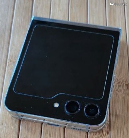 Samsung galaxy z flip 5 (image 1)
