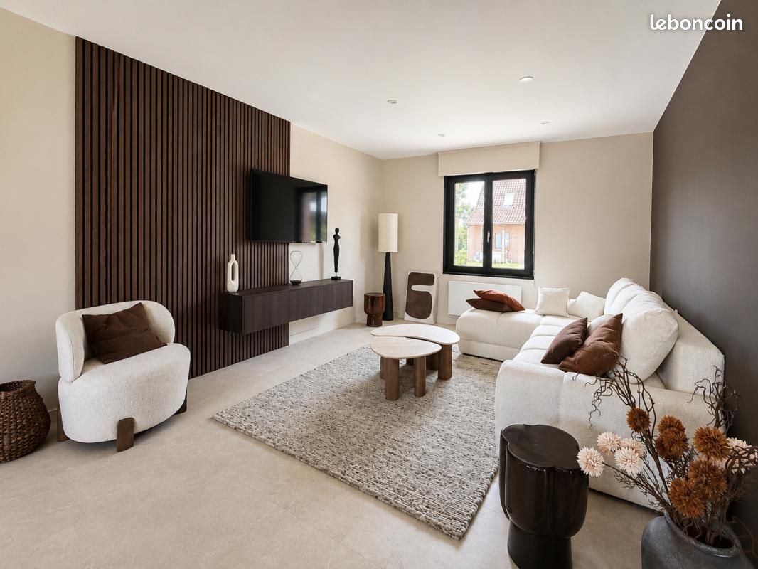 Maison 5 pièces 114 m² · à Houplin-Ancoisne · 114 m² · 2 000 €