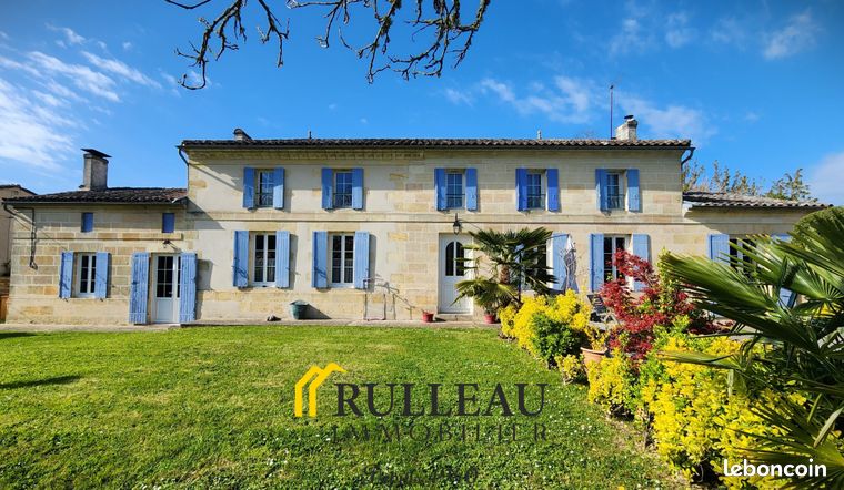Propriété 7 pièces 267 m²