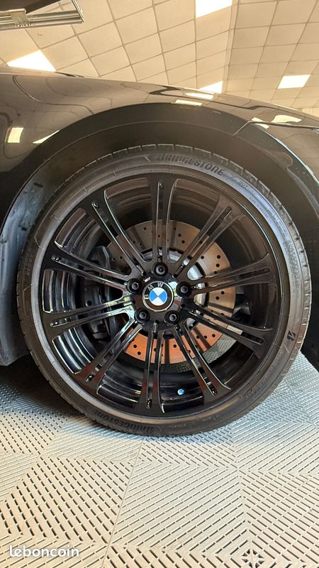 BMW M3 4.0 V8 420CV (E92) EDITION LIMITE BLACK AND WHITE (707 EXEMPLAIRES) BOITE DKg (image 6)