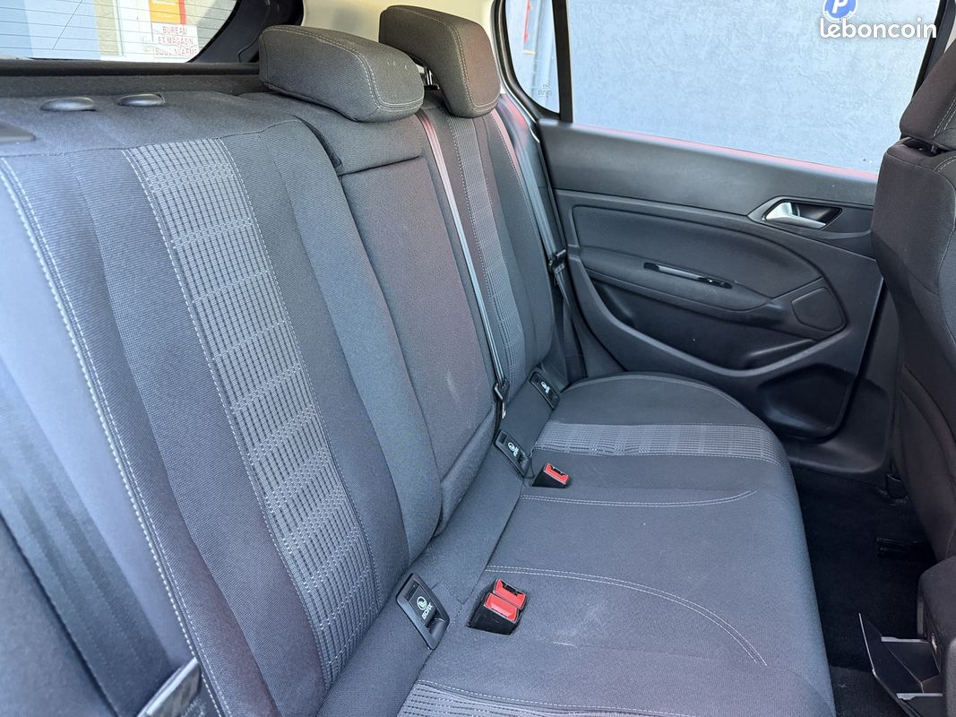 Peugeot 308 1.5 BLUEHDI 130CH S&S ALLURE EAT8 (image 10)