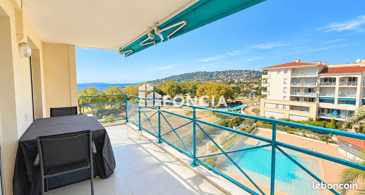 Appartement 3 pièces 44 m² · à Antibes · 44 m² · 360 000 €