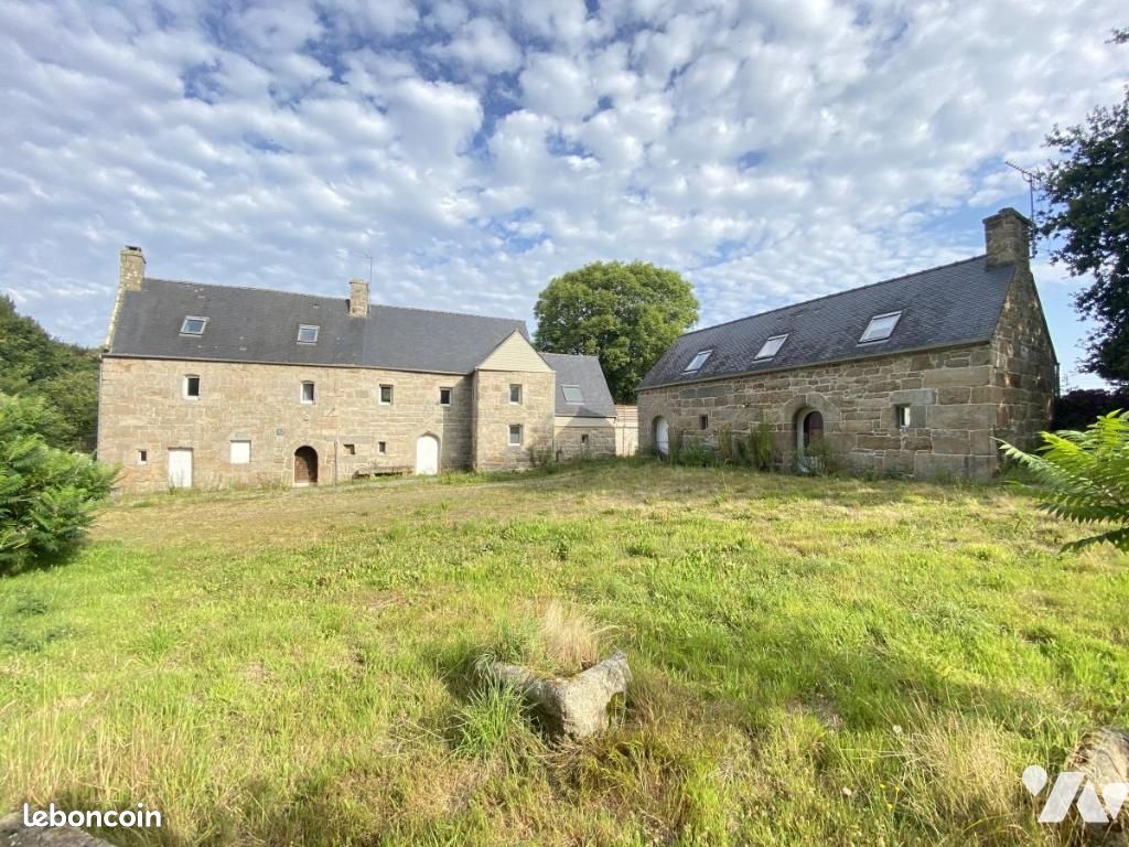 Maison 300 m² · à Ploubezre · 300 m² · 444 125 €