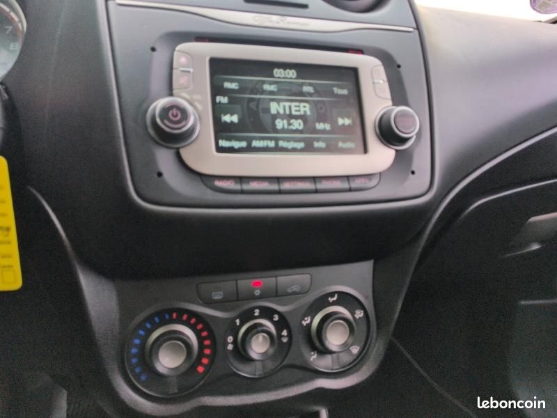 Alfa romeo MiTo 1.4 MPI 78ch Stop&Start (image 8)