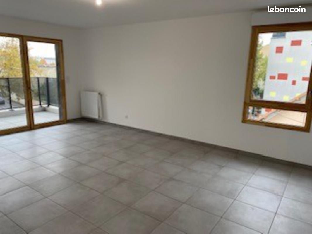 Appartement 2 pièces 53 m² · à Vénissieux · 53 m² · 723 €/mois