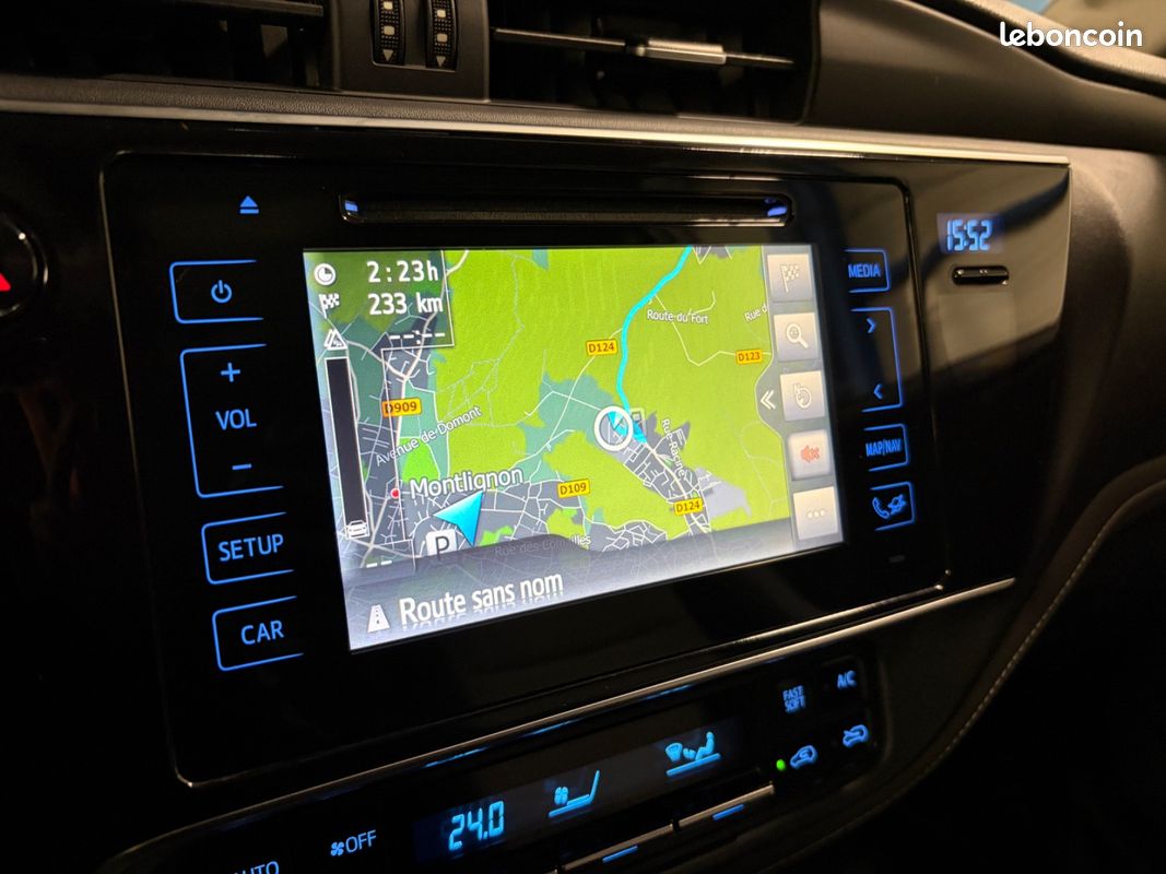 Toyota AURIS 1.8 HYBRID 136ch collection CAMERA DE RECUL - GPS - BLUETOOTH (image 12)