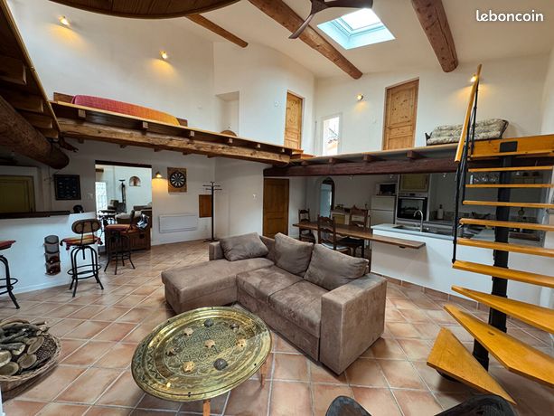 Appartement 3 pièces 102 m²