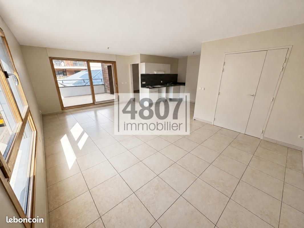 Appartement 3 pièces 74 m² · à Cluses · 74 m² · 2 460 750 €