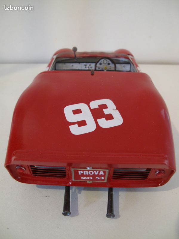 Tecnomodel - 1:18 Ferrari Dino 268 SP Le Mans 24h 1962 #28 P. Rodriguez, R. Rodriguez