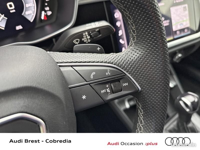 Audi Q3 45 TFSI e 245ch S line S tronic 6 (image 13)