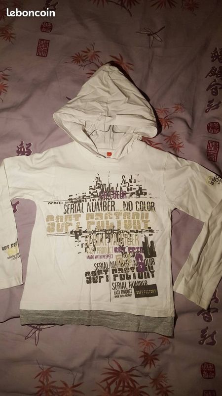 Tee shirt manche longue t6ans à capuche (image 2)
