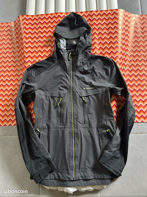 Veste imperméable quechua MH900 taille M Vêtements