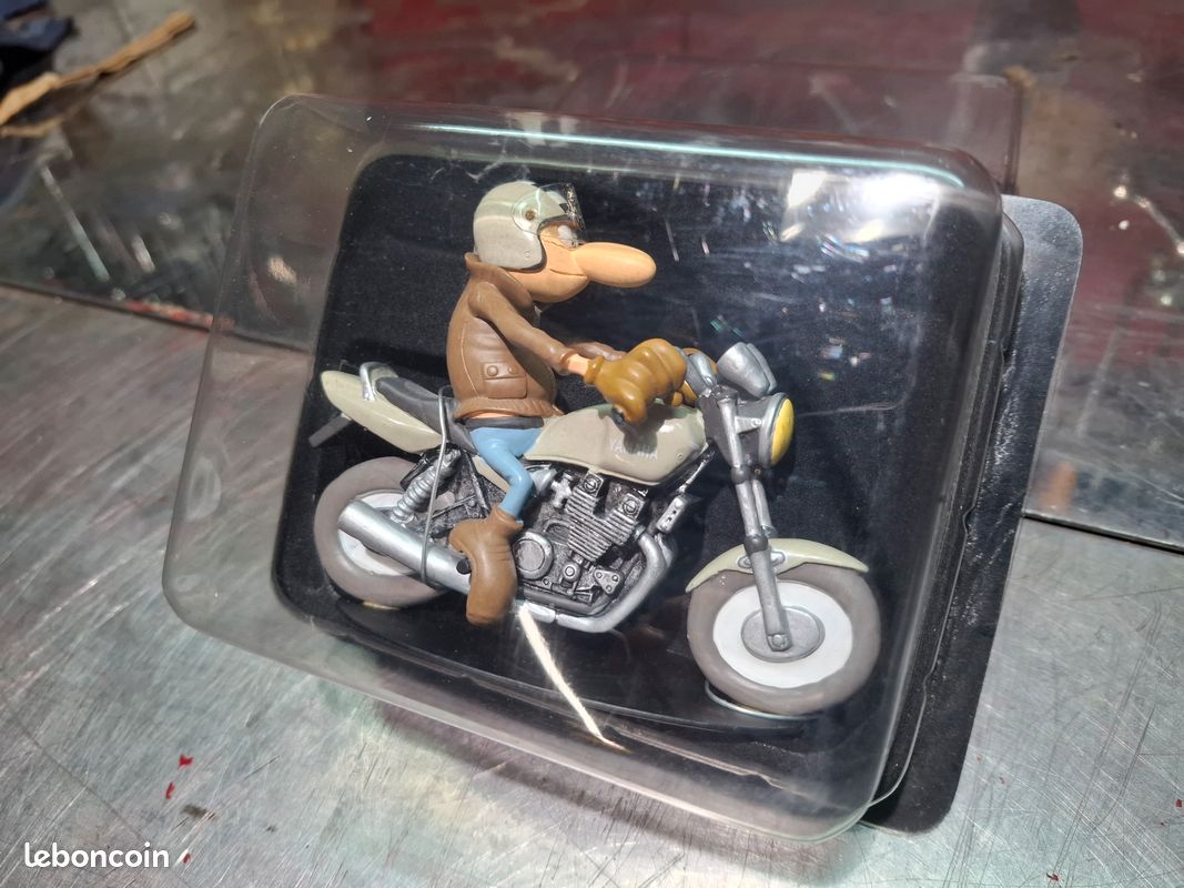 Figurine Joe bar team YAMAHA XJR (image 1)
