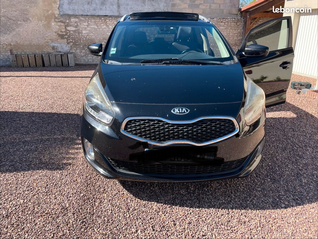Voiture KIA (image 1)