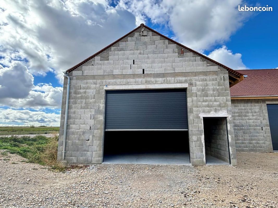 120 m² Puligny-Montrachet · 120 m² · 720 €/mois