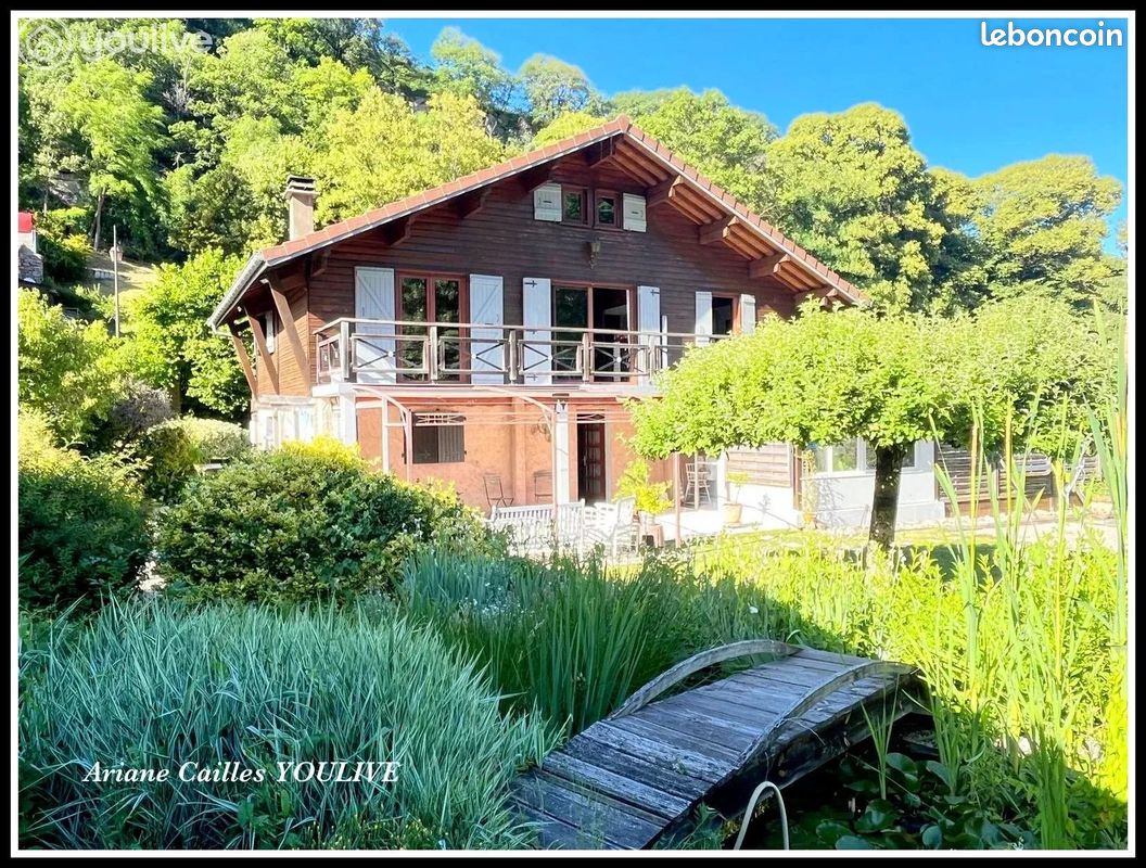 Maison 7 pièces 181 m² · à Monnetier-Mornex · 181 m² · 598 000 €