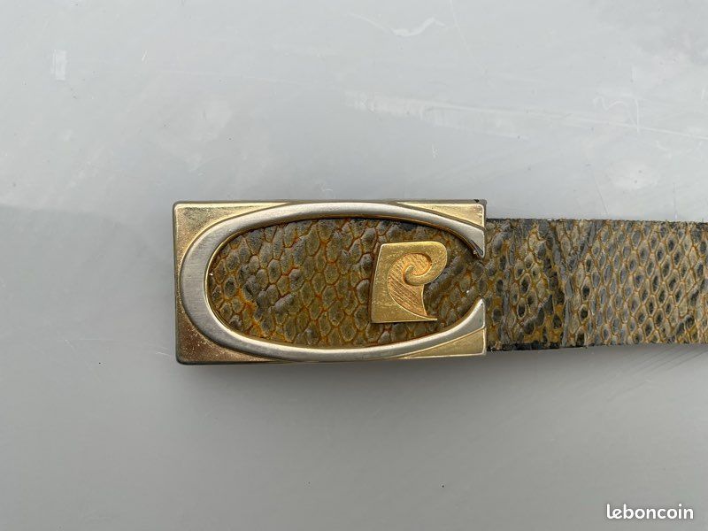 Boucle de ceinture ancienne.Laiton et strass