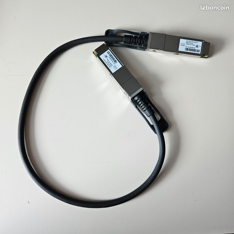 Cable reseau Cisco stacking - Accessoires informatique