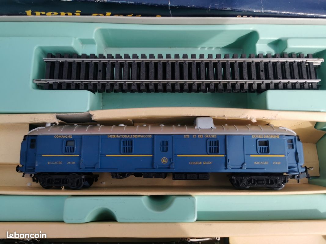 COFFRET LIMA TGV échelle N Parfait état neuf en boite EUR 190,00