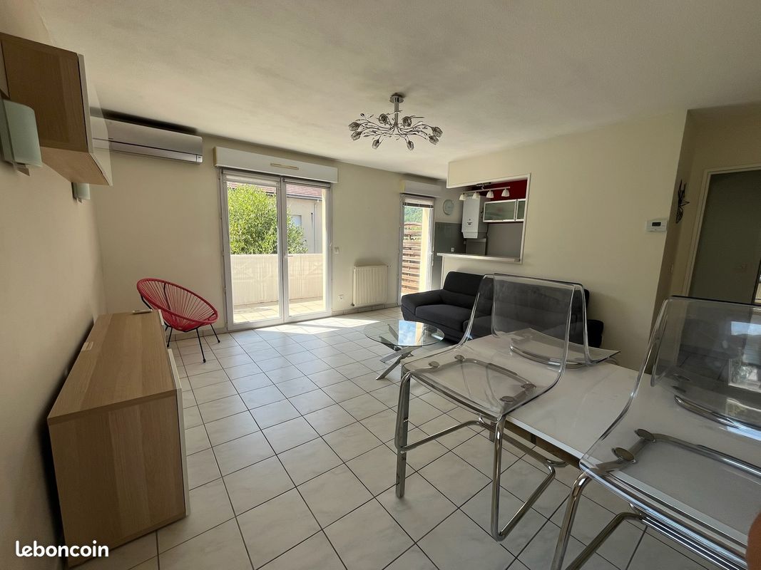 Appartement 3 pièces 63 m² · à Vif · 63 m² · 950 €