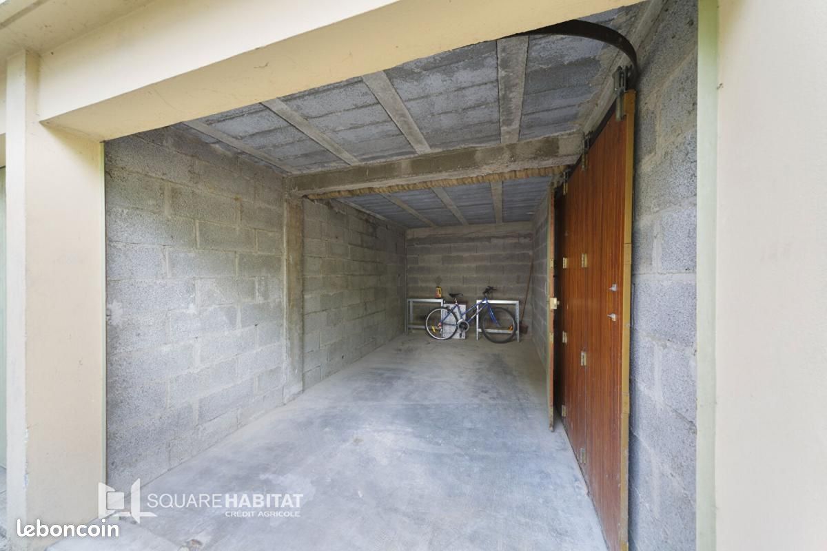 Parking 12 m² · à Pau · 12 m² · 20 000 €
