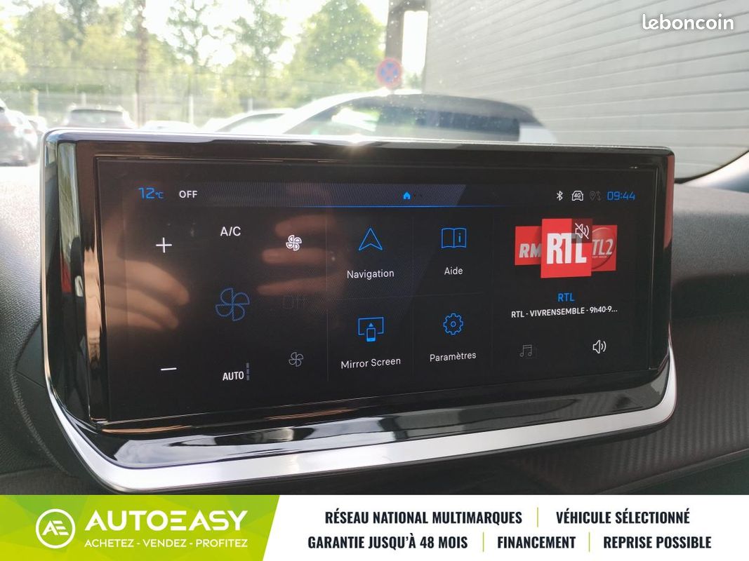 Peugeot 2008 II 1.2 Hybrid 145 E-DCS6 Allure *NEUF (image 13)