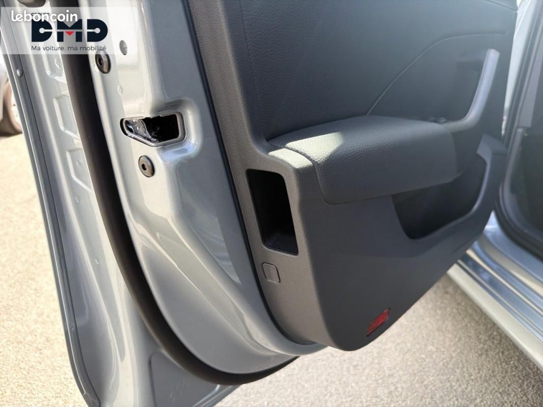 Skoda Octavia COMBI 1.5 TSI Hybrid 150 ch ACT DSG7 Selection (image 13)