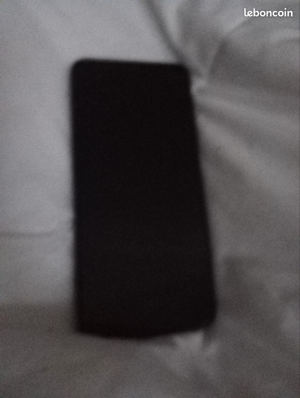 Je vent un téléphone (image 1)