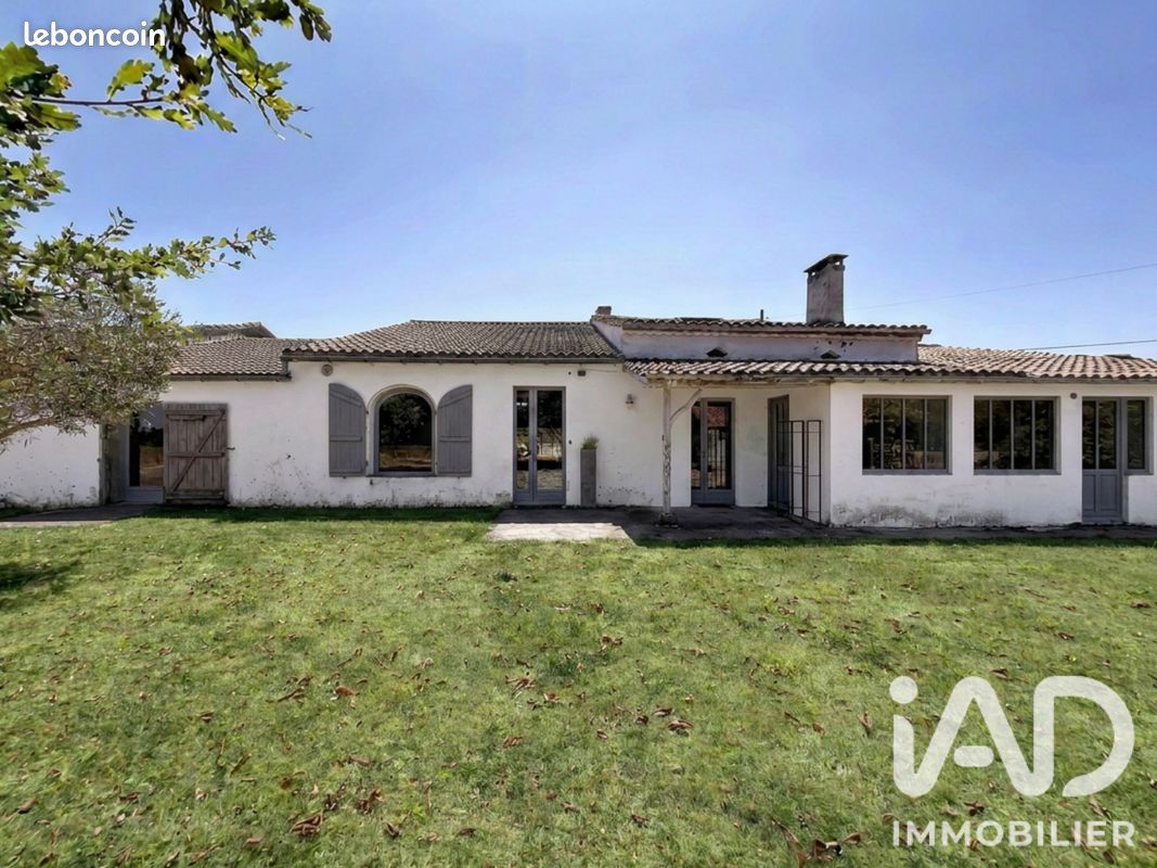 Maison 10 pièces 248 m² · à Gaillan-en-Médoc · 248 m² · 837 400 €