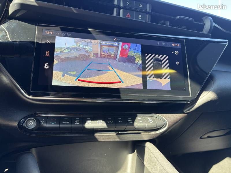 Alfa Romeo Junior 1.2 Ibrida 145 ch e-DCT6 Premium (image 17)