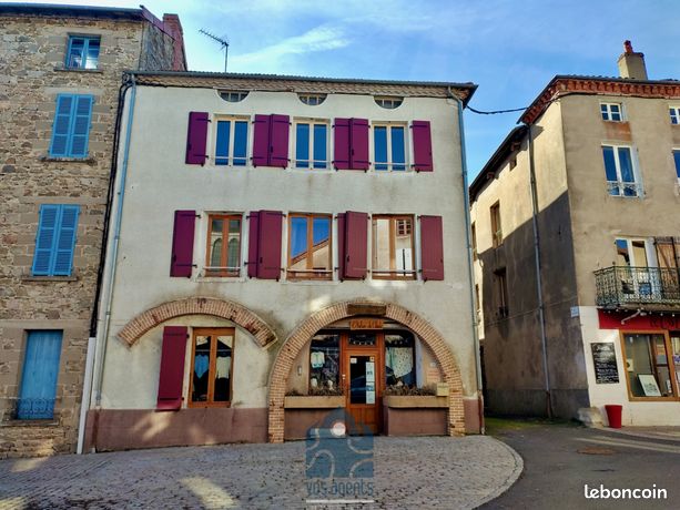 Maison 13 pièces 250 m²