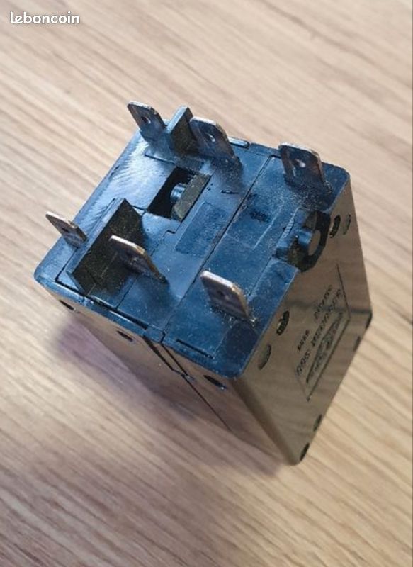 Disjoncteur SECUREX 400 4 A (image 3)