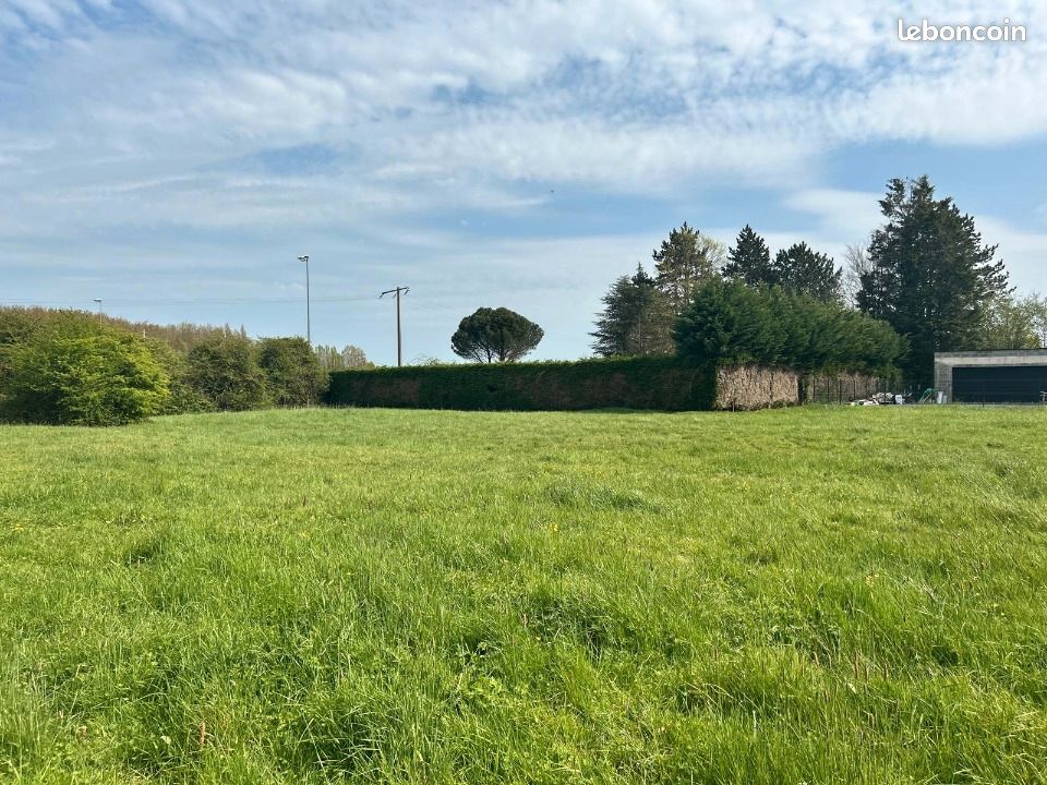 Terrain 590 m² · à Richebourg · 90 000 €
