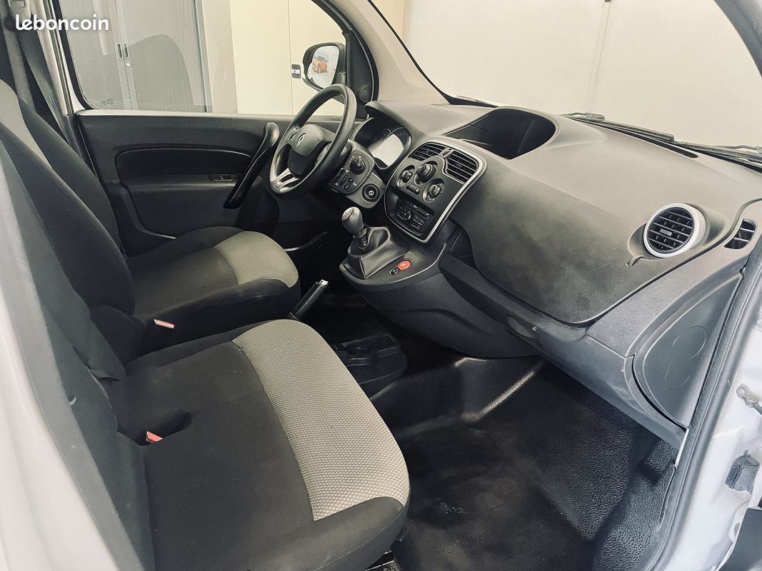 Renault KANGOO II EXPRESS 1.5 BLUE DCI 95CH CONFORT (image 8)