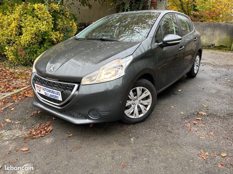 Peugeot 208 hdi 139900 km 1.4hdi toute options (image 1)