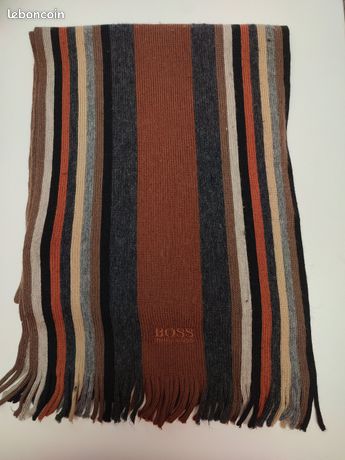 Foulard Hugo Boss de couleur Naturel - Boutique Option