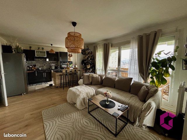 Appartement 4 pièces 75 m² · à Saint-Étienne · 75 m² · 88 000 €