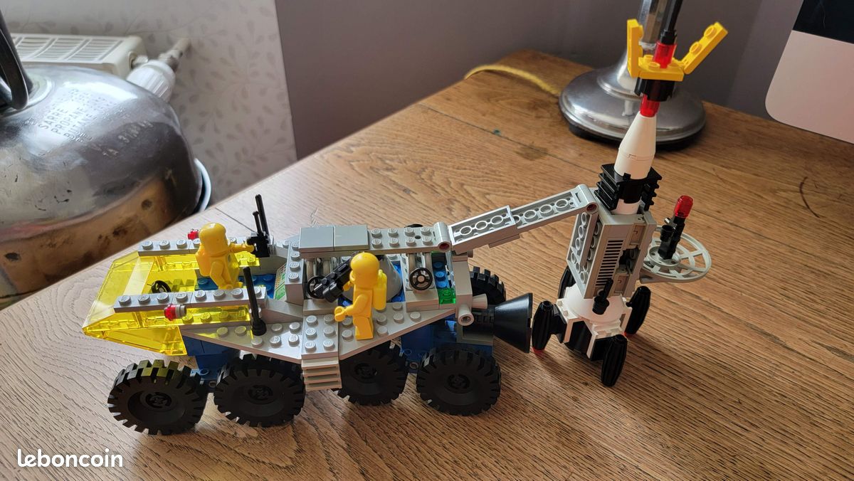 Lego Space 6950 lanceur de fusée (image 2)