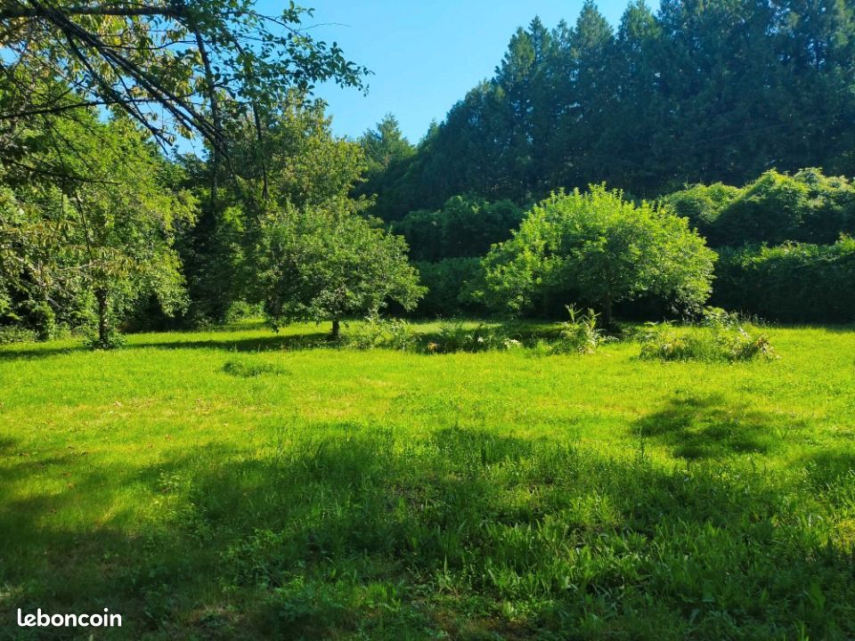 Terrain 1600 m² · à Foussignac · 59 990 €