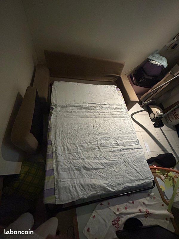 Canapé pour chambre à vendre urgent 🚨 (image 12)