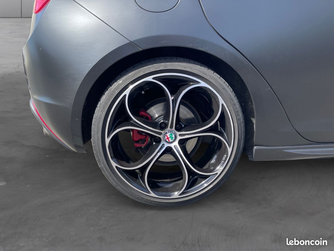 ALFA ROMEO GIULIETTA 1750 TBI 240 VELOCE S TCT 240Ch - Systeme Audio Bose - Garantie 12 mois (image 21)