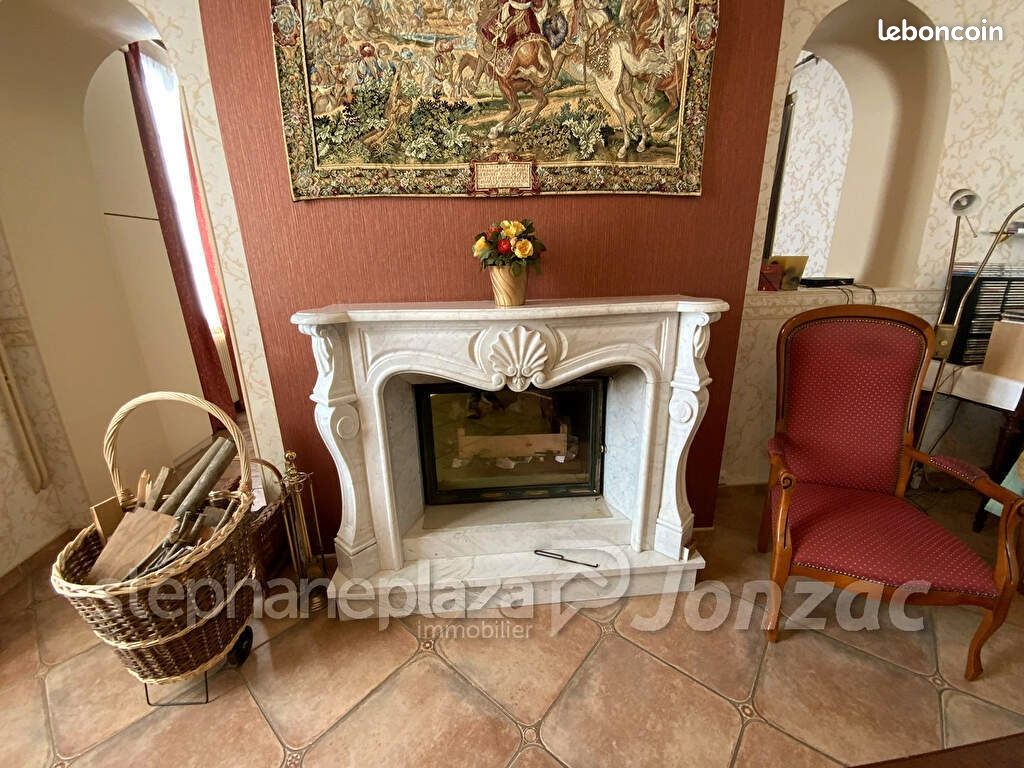 Maison 7 pièces 155 m² - Saint-Genis-de-Saintonge 17240 (image principale 12)