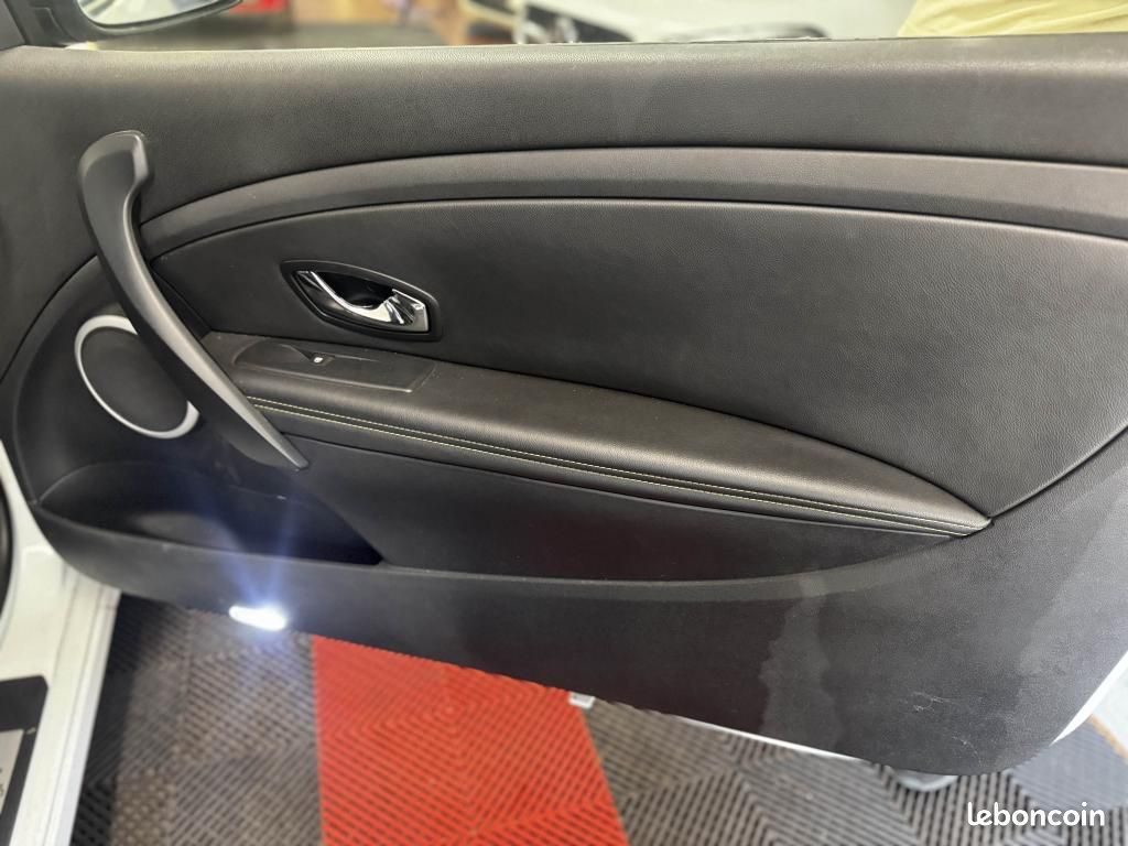 RENAULT MEGANE COUPE 2.0 250 RS- R.S Monaco GP (image 16)