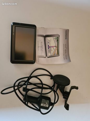 GPS Garmin Nüvi 205 écran 3.5" + Câble Voiture Et Support, Très Bon état, Fonctionne