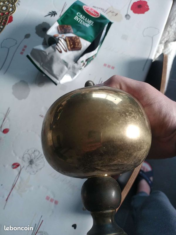 Ancienne et rare grosse Boule d'escalier rampe ou autre laiton dia 12 cm (image 6)